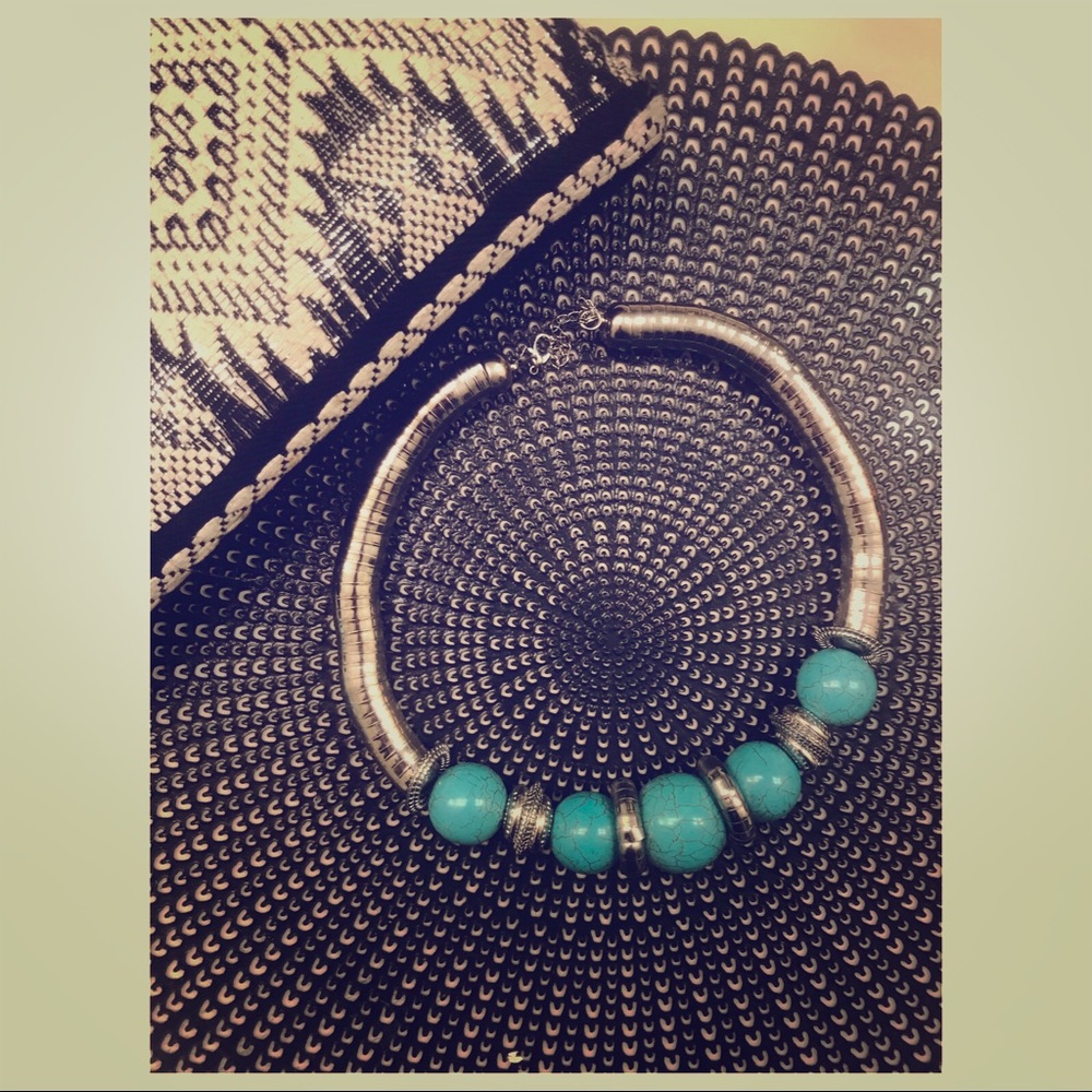 Turquoise and Silver Bulky Fashion Necklace